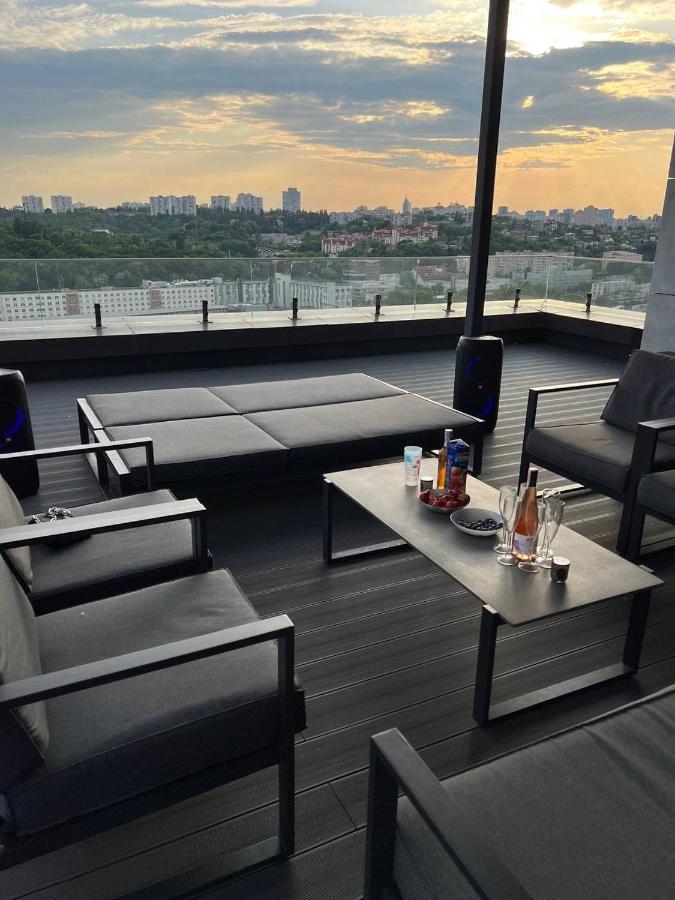 Апартаменты The Penthouse Киев Экстерьер фото