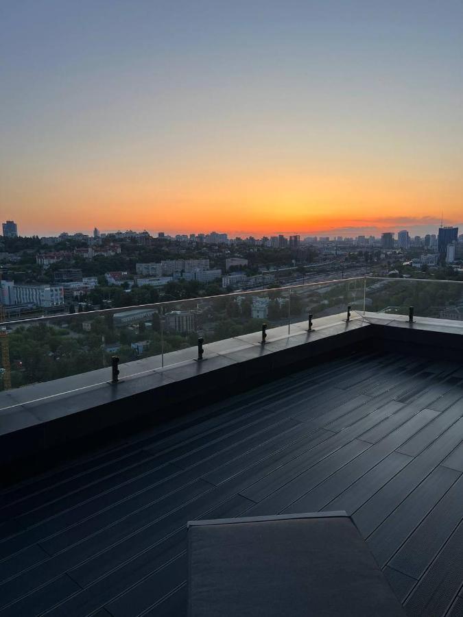 Апартаменты The Penthouse Киев Экстерьер фото